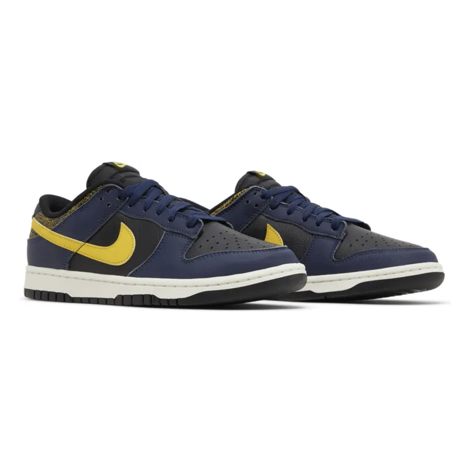 Dunk Low "Vintage Michigan" [FZ4014-010]